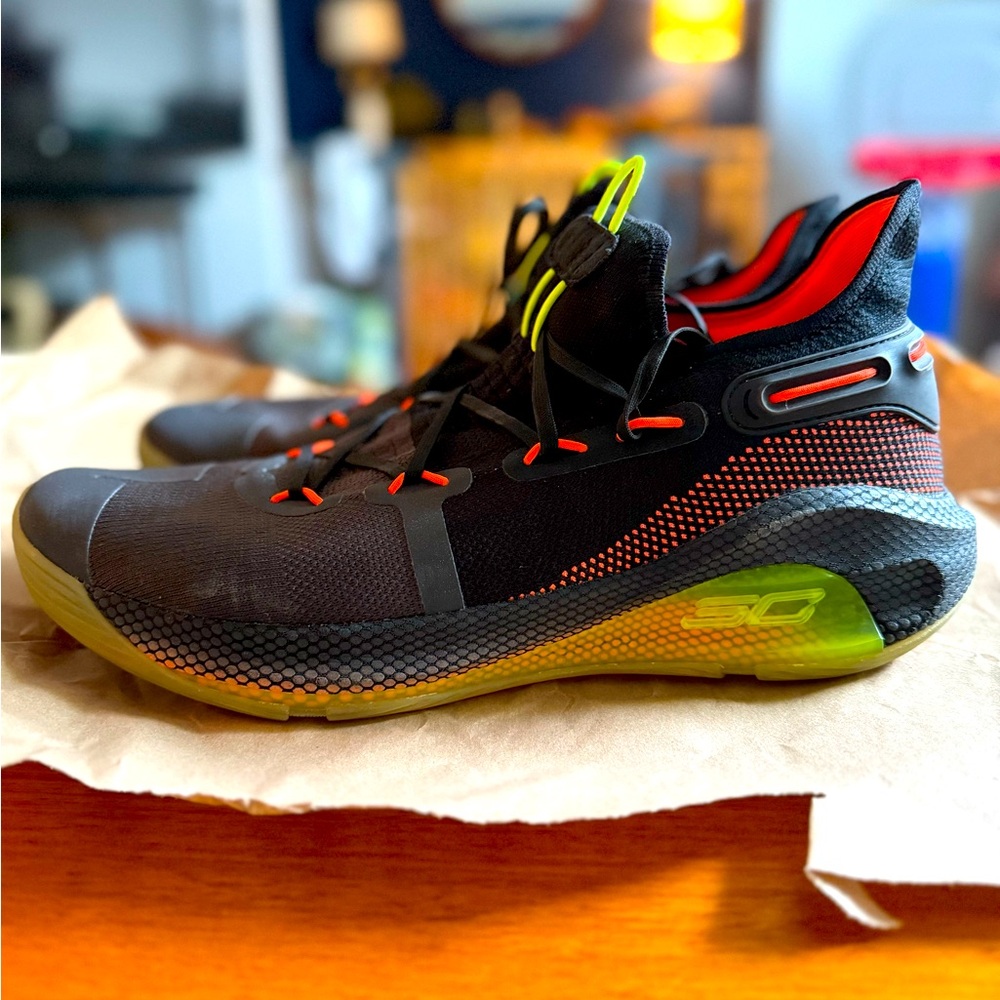 Men's Under Armour Curry 6 Black Basketball Sneakers Sz 16 Athletic Streetwear